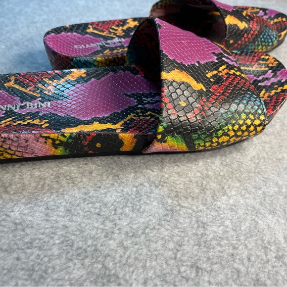 Gianni Bini Multicolor Snake Print Sandals - Picture 3 of 8